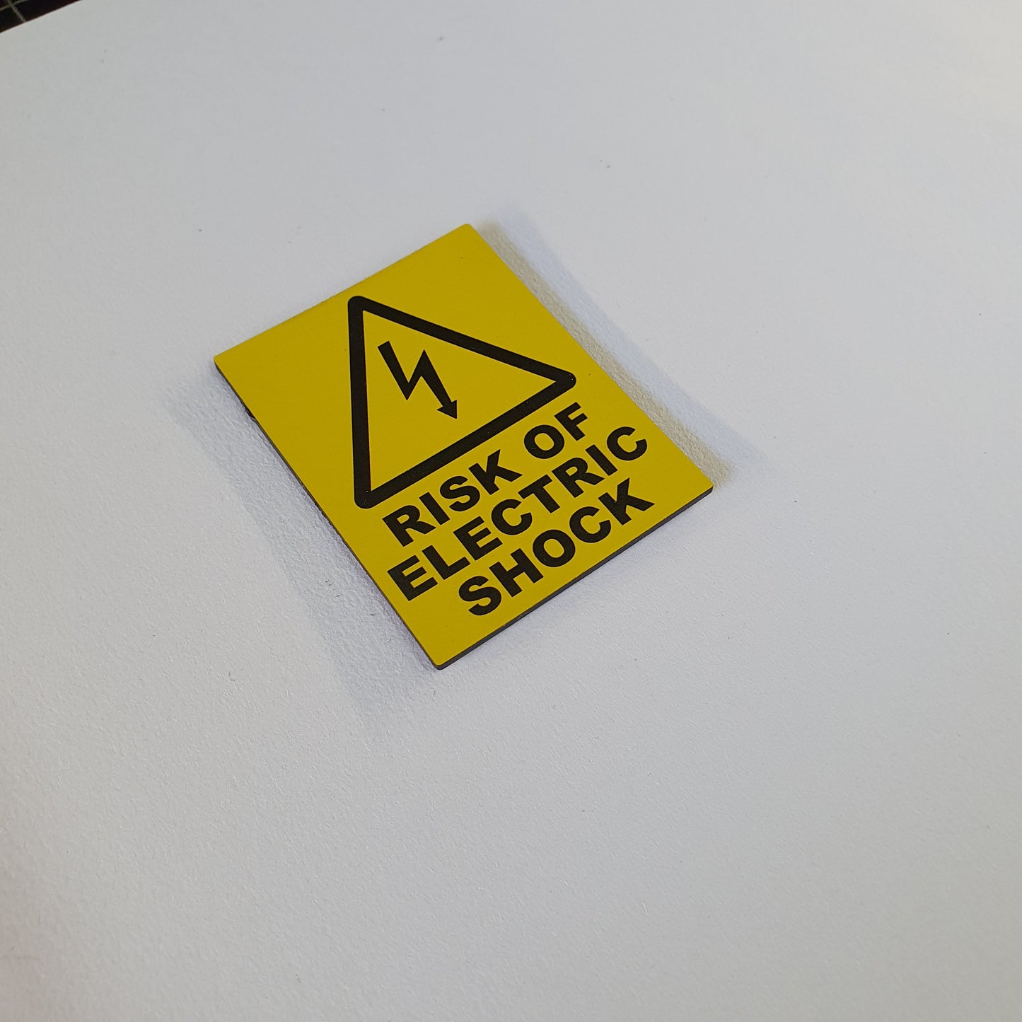Risk of Electric Shock Sign